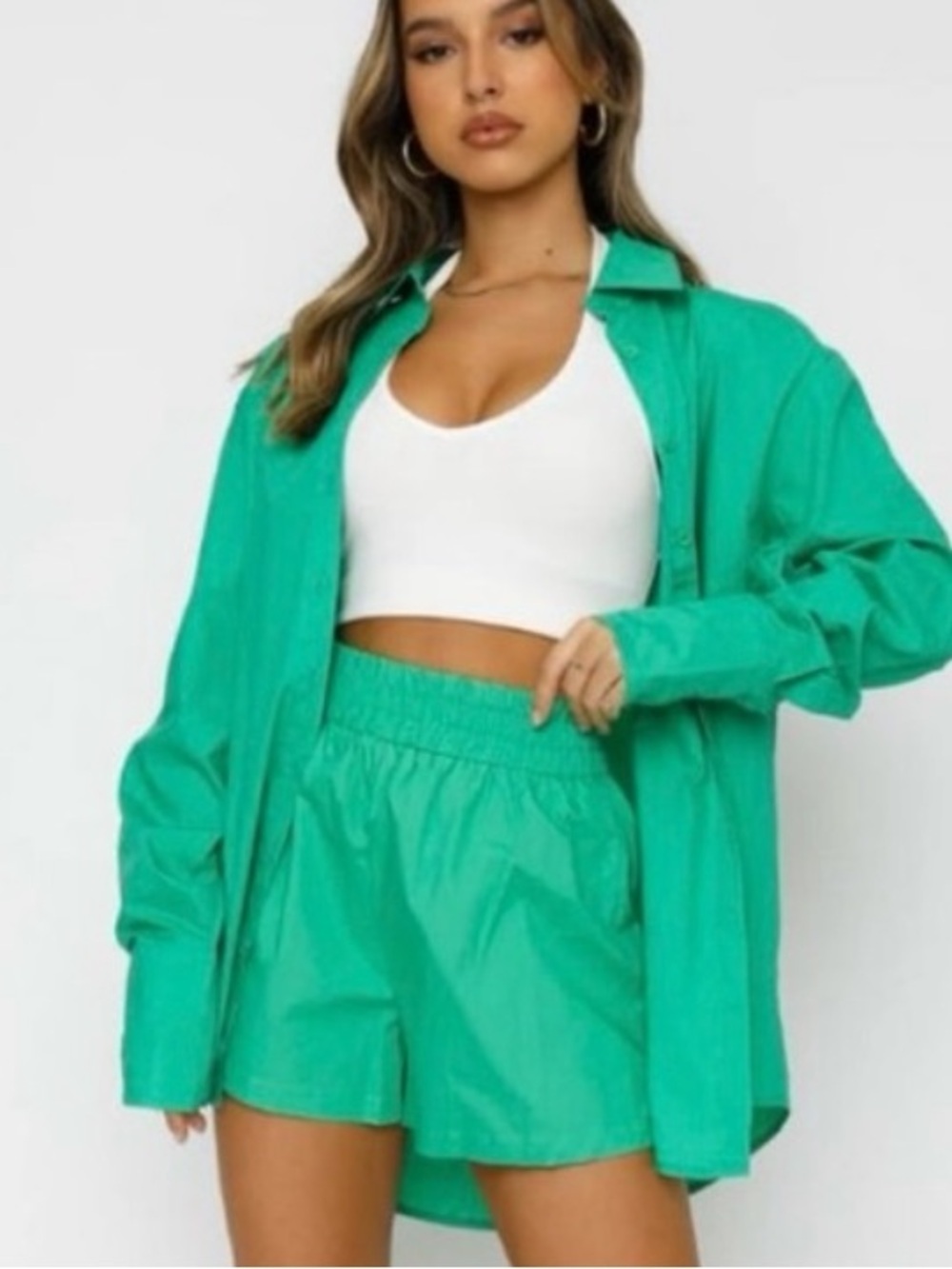 WHITE FOX KELLY GREEN ELASTIC SHORTS! M